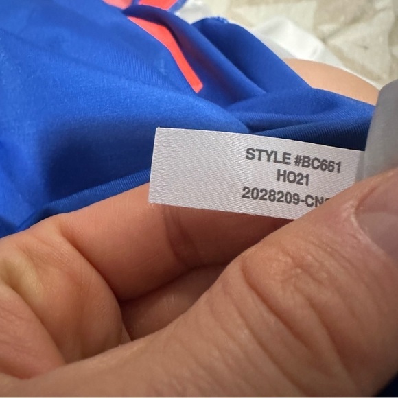 NWOT j crew boys colorblock rashguard - Picture 3 of 3